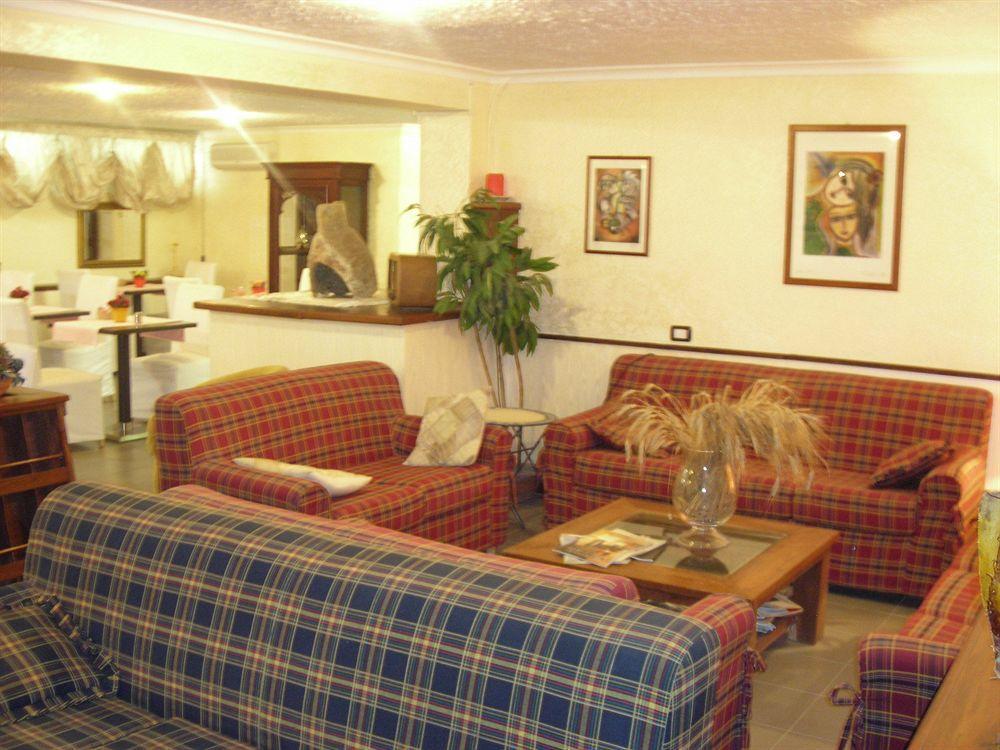Hotel La Torraccia Тарквиния Экстерьер фото
